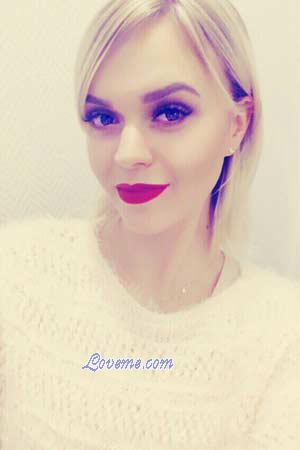 175806 - Alena Age: 33 - Ukraine