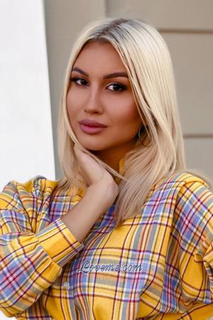 197953 - Veronika Age: 25 - Russia