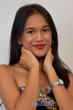 214759 - Ronnalyn Age: 18 - Philippines