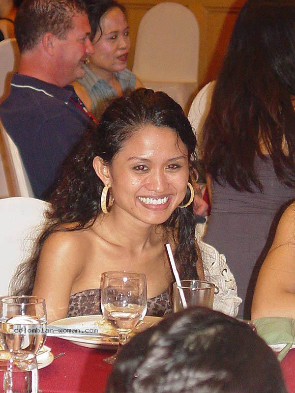 011-filipino-women